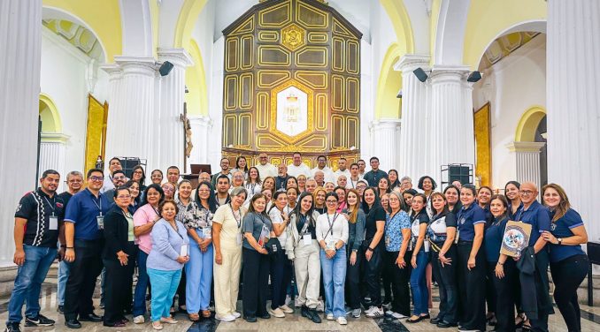 El Arzobispo Méndez presente en el VIII Encuentro de Colegios Dominicos de Venezuela